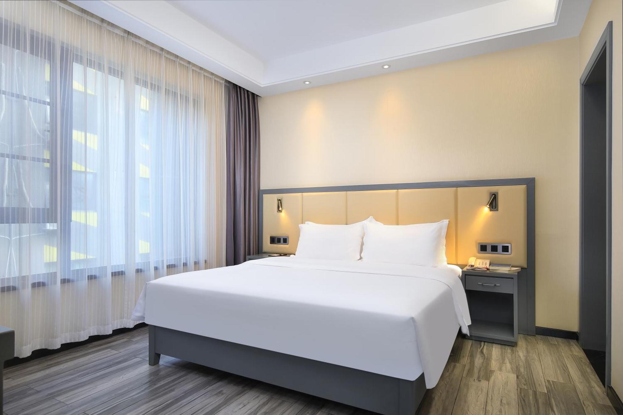 Wing Hotel Guilin - Central Square Pokoj fotografie